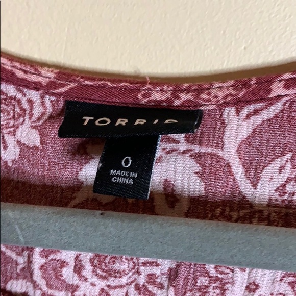 Torrid size 0 red/pink cute top 3/4 sleeves - Picture 4 of 5